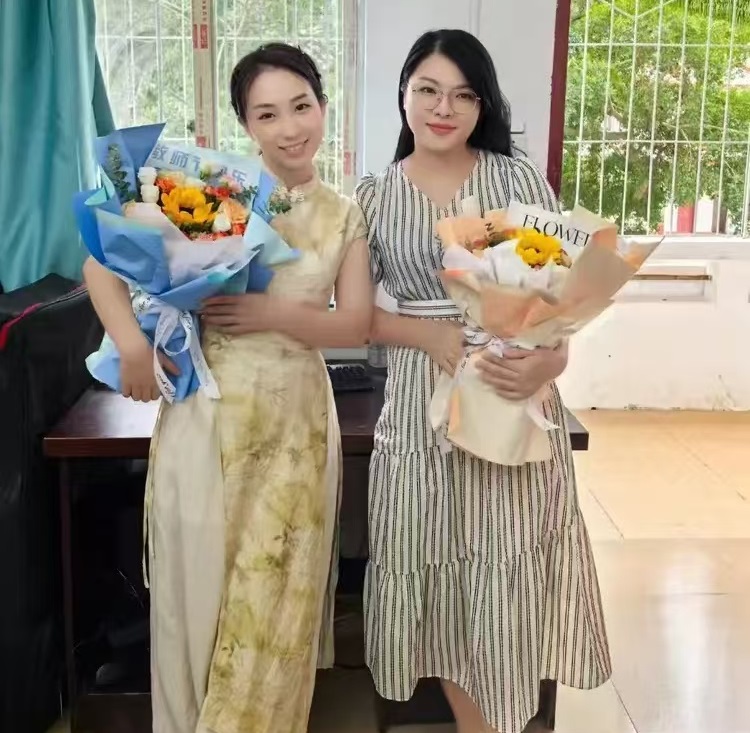 不负“师光”,向阳而生―― 久久小说
教师节主题活动