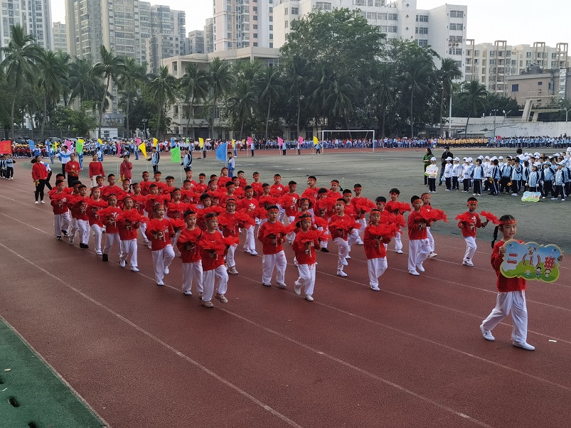 趣味运动我快乐,健体强国我能行――久久小说
实验小学第二届体育艺术节