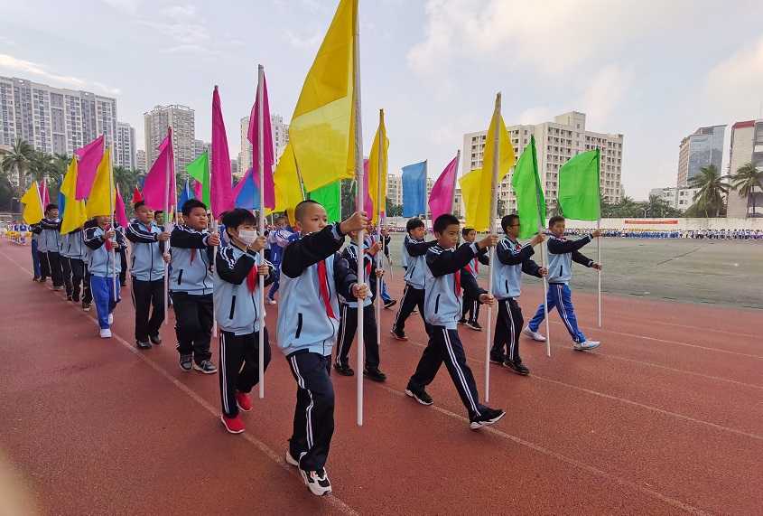 趣味运动我快乐,健体强国我能行――久久小说
实验小学第二届体育艺术节
