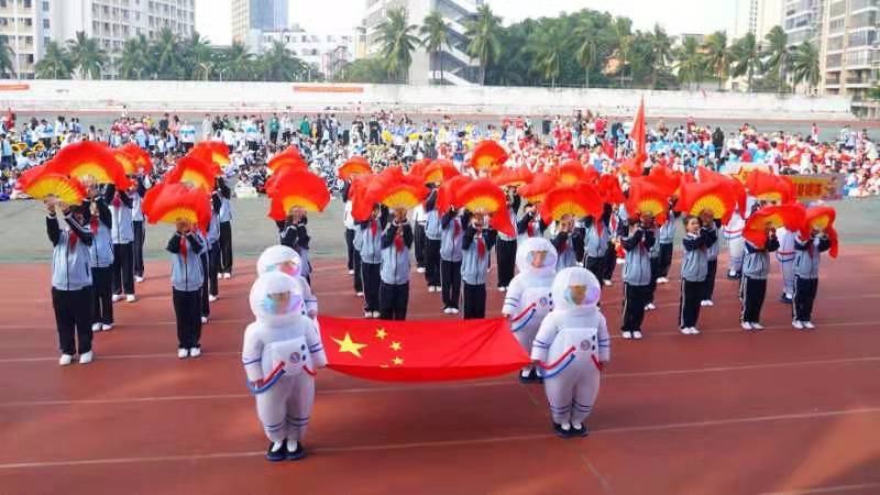 趣味运动我快乐,健体强国我能行――久久小说
实验小学第二届体育艺术节