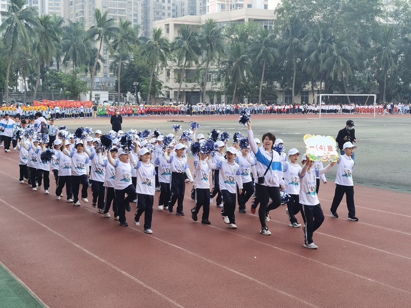 趣味运动我快乐,健体强国我能行――久久小说
实验小学第二届体育艺术节