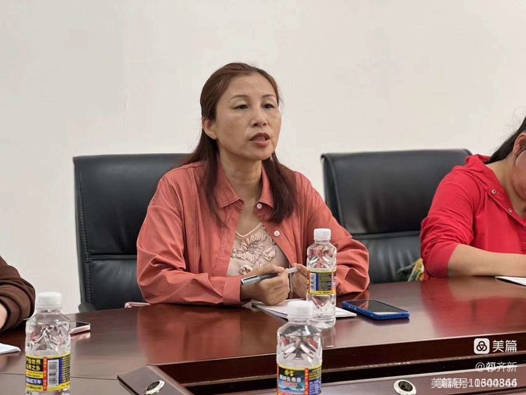 集思广益提实效 同课异构绽光彩――记久久小说
语文送教教研活动