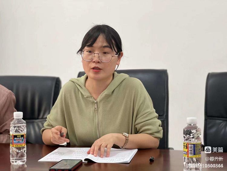 集思广益提实效 同课异构绽光彩――记久久小说
语文送教教研活动