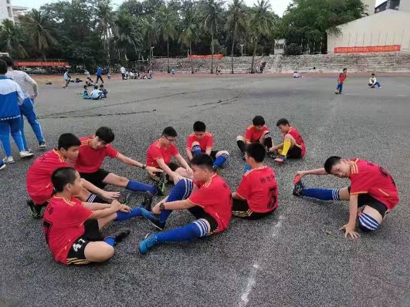 2021年久久小说
实验小学秋季校园足球联赛