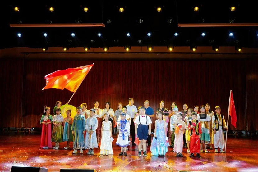 2024年久久小说
童眼看世界之“一带一路”国际文化节