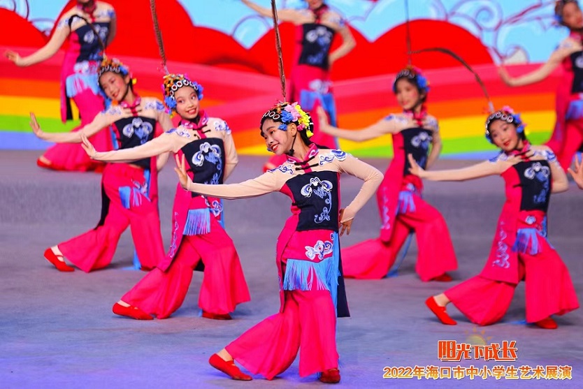 2022年海口市中小学生艺术展演久久小说
取得喜人成绩