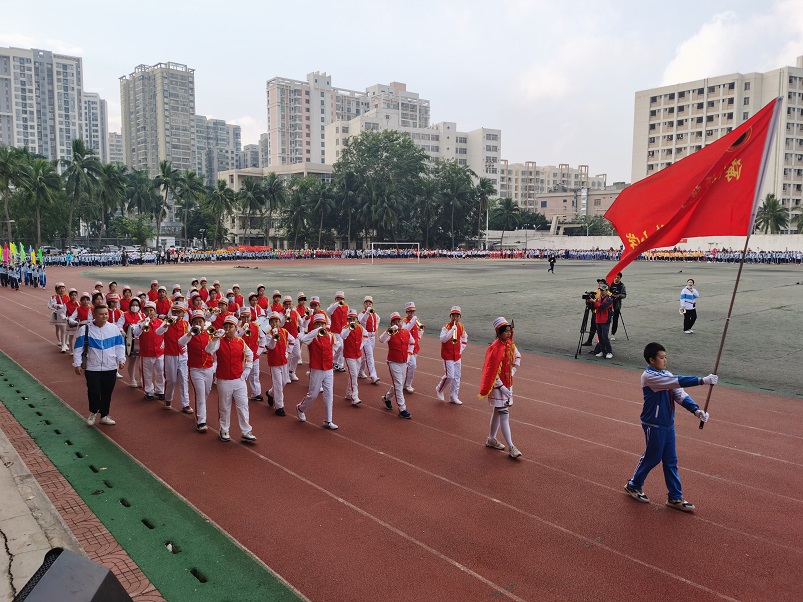 趣味运动我快乐,健体强国我能行――久久小说
实验小学第二届体育艺术节