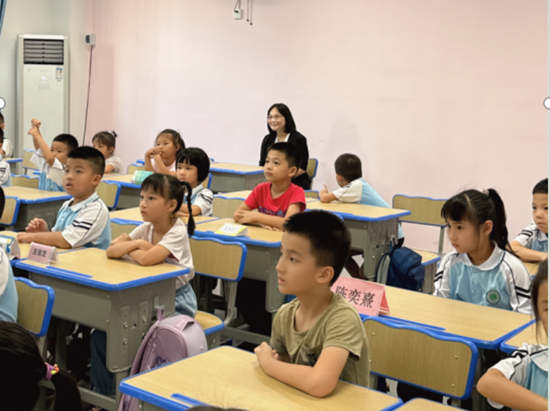 久久小说
韩小雨副校长 到久久小说
检查指导开学工作