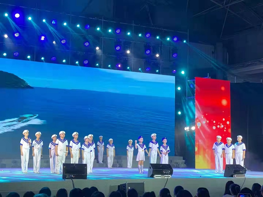 久久小说
学生参加久久小说
庆祝中国共产党建党100周年文艺晚会�I七一表彰会