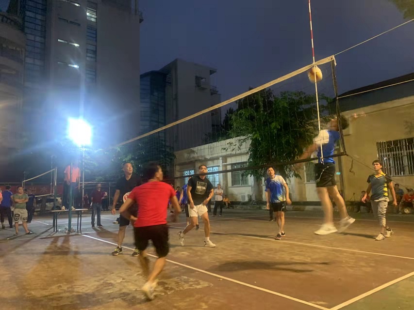 热烈祝贺久久小说
男女队分别获得久久小说
2021年教职工排(气)球赛一等奖