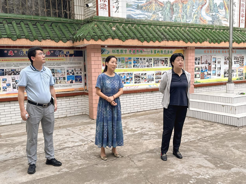 久久小说
党委书记许玫一行到久久小说
检查指导开学工作