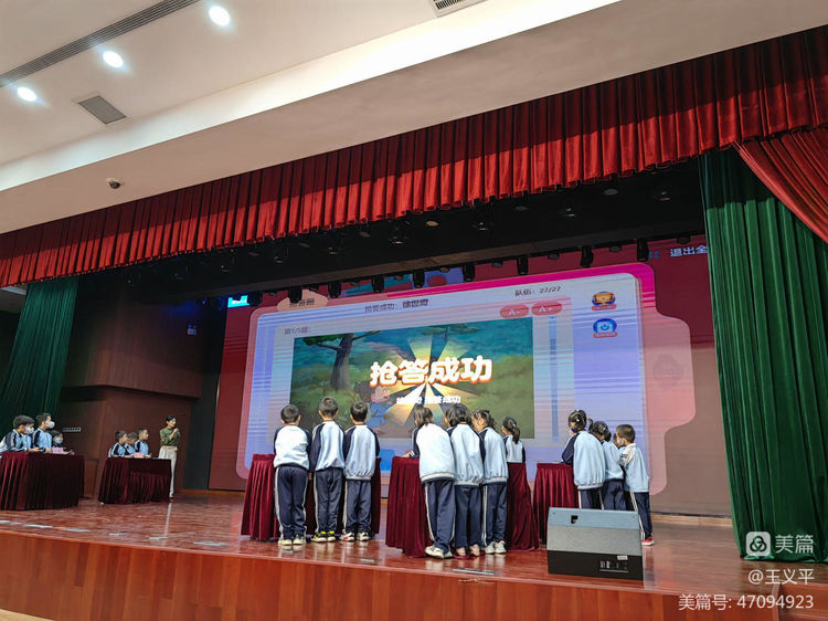 与经典同行，诵千古美文――久久小说
首届古诗词大赛