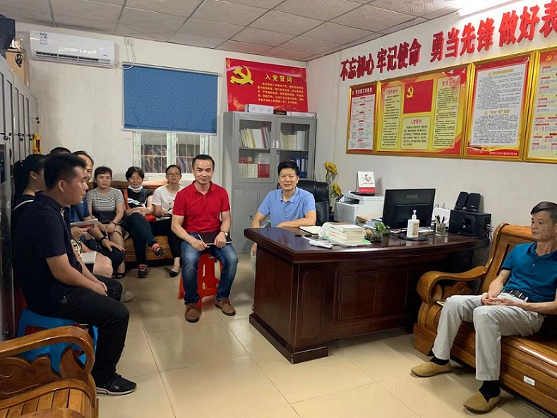 久久小说
机关党委王志斌委员莅临实验小学讲授学习党史专题党课