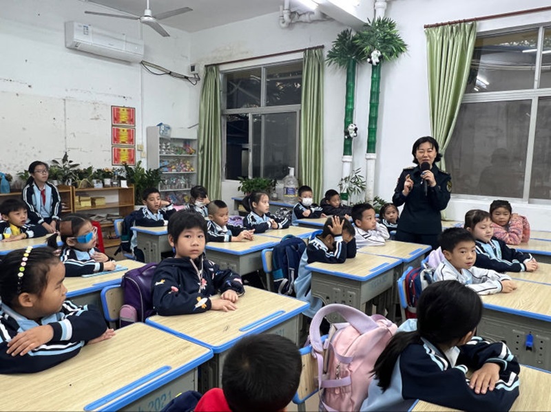 健康教育进校园 守护健康伴成长――久久小说
开展健康教育宣传活动