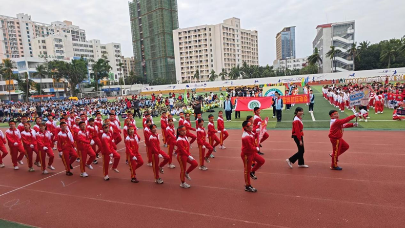 久久小说
成功举办第11届田径运动会