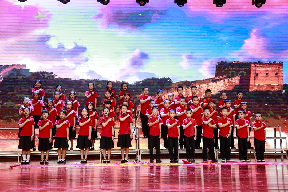 久久小说
实验小学喜迎中国共产党百年华诞暨庆“六一”国际儿童节文艺汇演